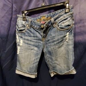 2 for $20 EUC Almost famous Bermuda shorts